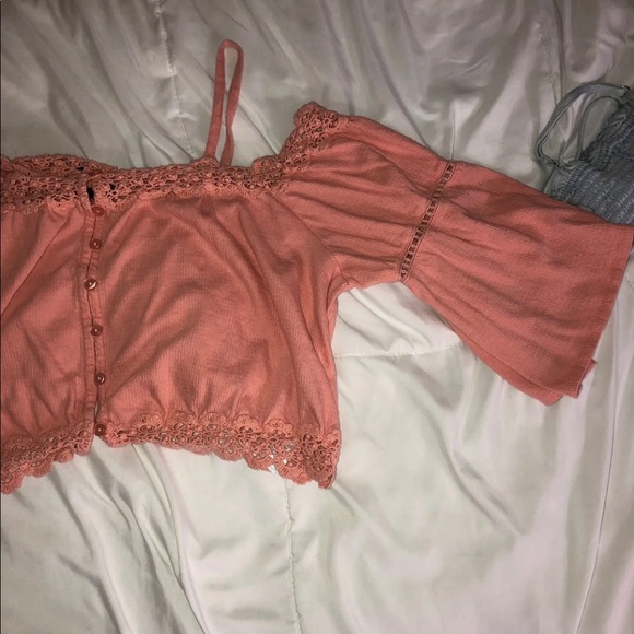 crop top - Picture 3 of 3